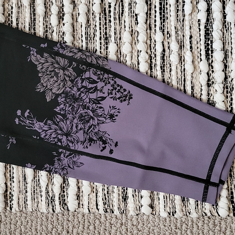 Torrid Floral Active Legging - Picture 3 of 8